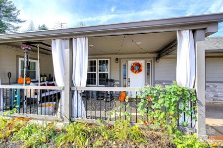 60 Twin Elm Knoll