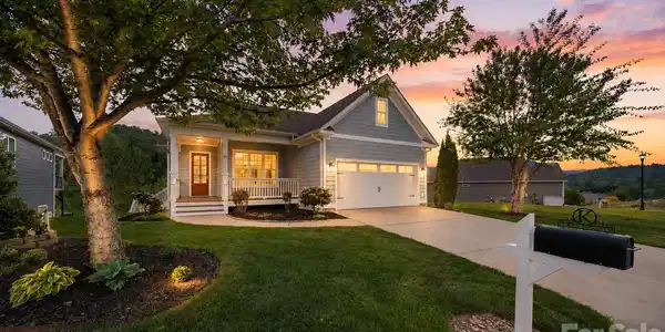 14 Rose Creek Road