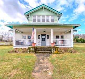 26 Hampshire Drive