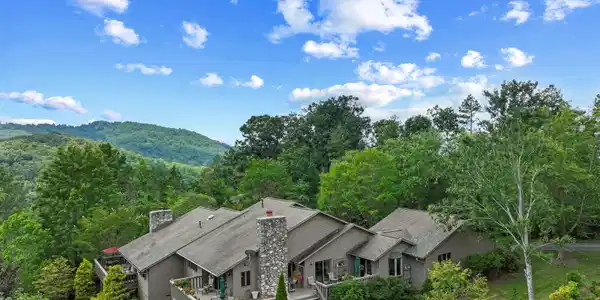48 Stony Ridge