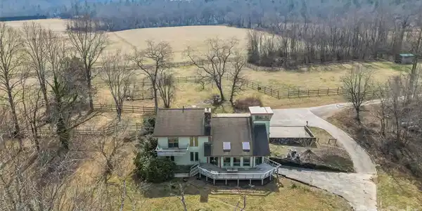 2590 Airport Road