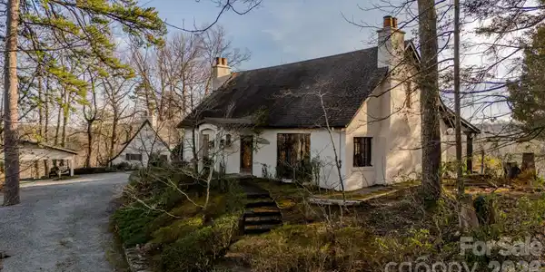 130 Stone Ridge Lane