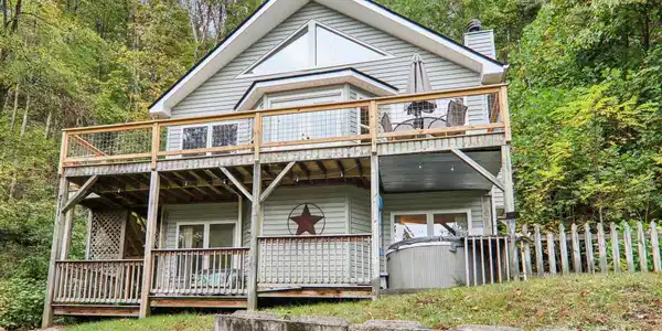 311 Jacks Knob Road