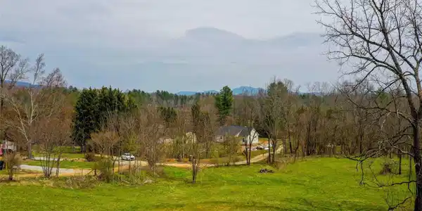 00 Rocky Hill Drive