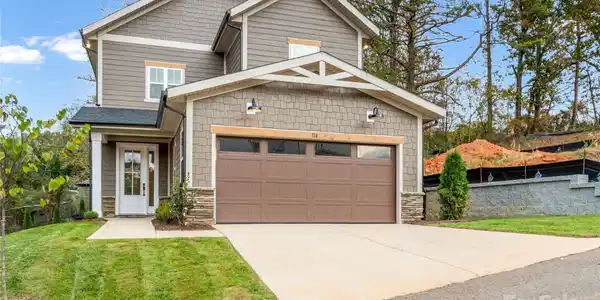 114 Chapel Crossing Lane