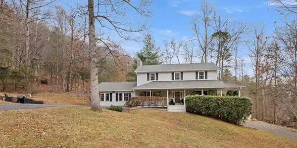 33 Ivy Cove Road