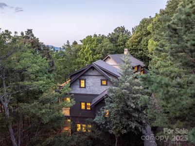 875 Creston Drive