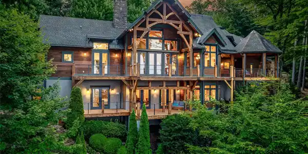 33 & 41 Franklin Trace