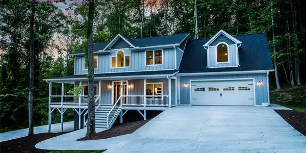 68 Bamboo Trail