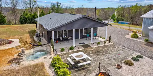 1595 Cheatham Ford Road
