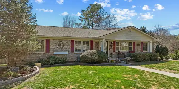 9 Ballantree Drive