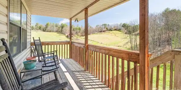 216 Pickens Road
