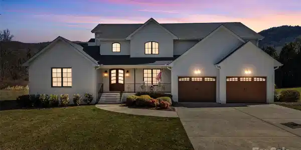 28 Sovereign Lane