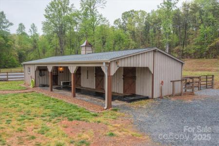 1091 Bill Collins Road