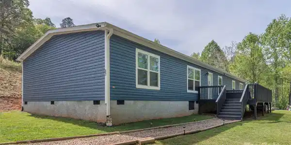 87 Horseback Lane