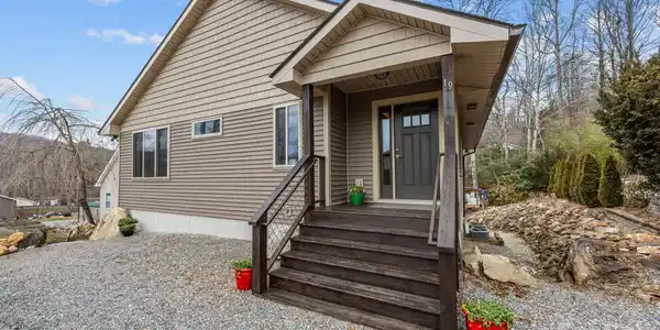 19 Dunsmore Avenue