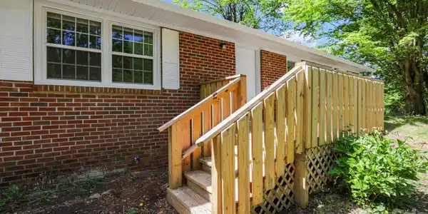 1007 N Fork Road