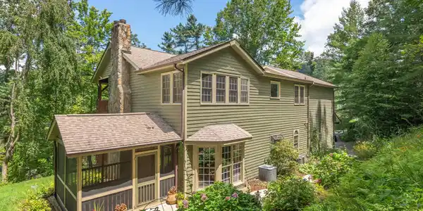 12 Sunny Ridge Drive