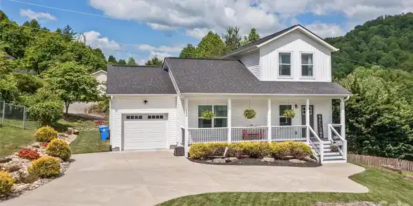 206 Linsonwood Road
