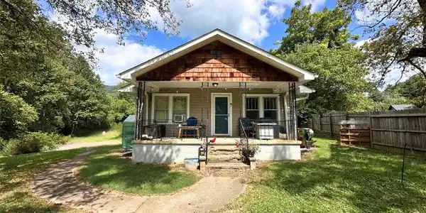 104 Old Fort Road
