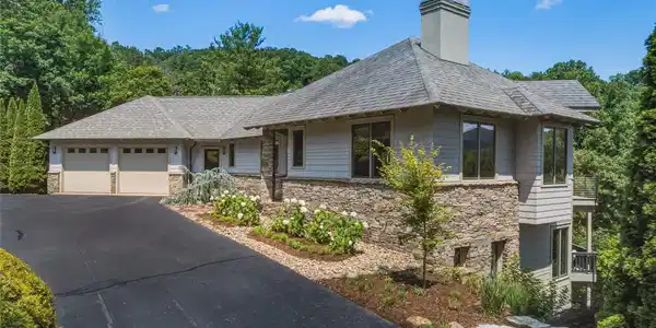 47 Garland Drive