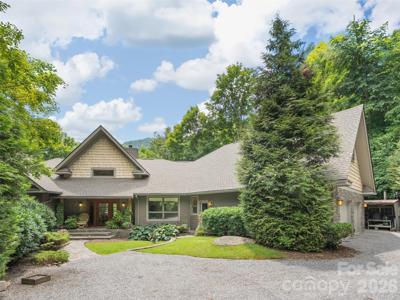 515 Flying Hawk Trail