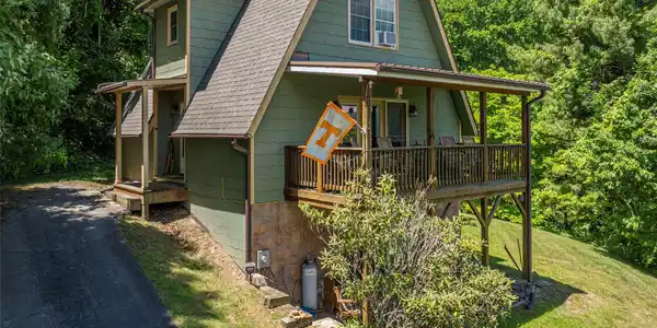 649 Acres View Drive