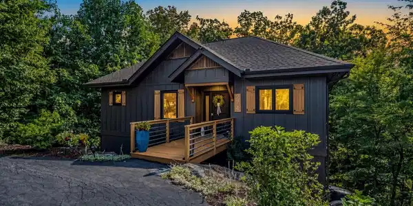 274 Hawks Nest Trail