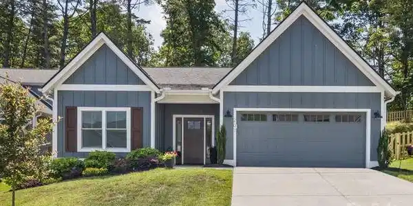 207 Weybridge Drive