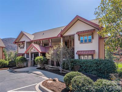 1560 Country Club Drive