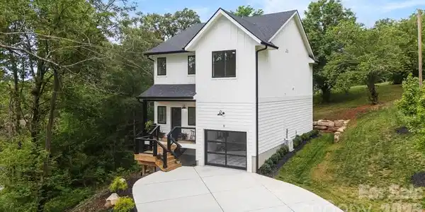 8 Wildwood Park Knoll