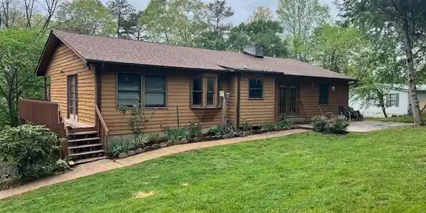 35 Upper Moffitt Road