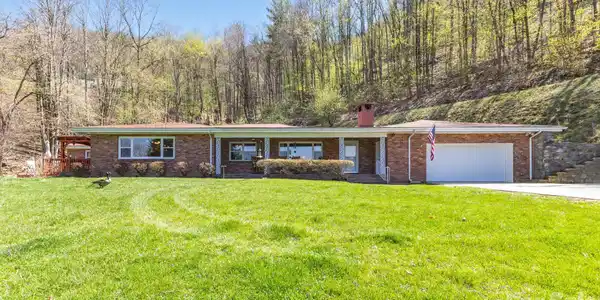 87 Rockwood Road