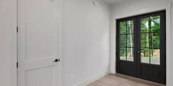 Image 4 Image 4