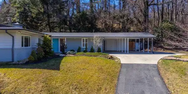 240 North Country Club Drive