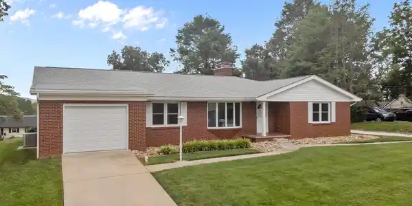 49 Greenwood Road