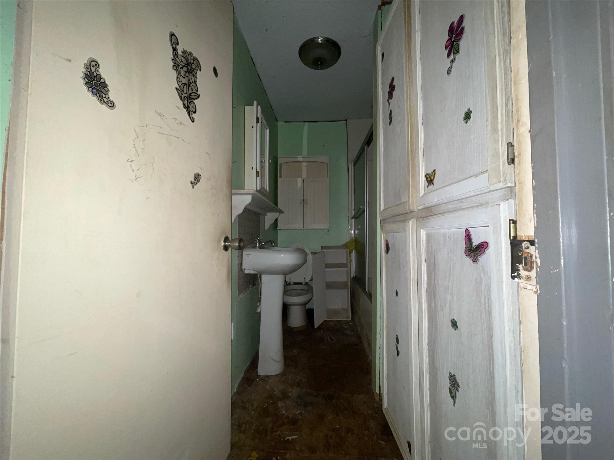 Image 4 Image 4