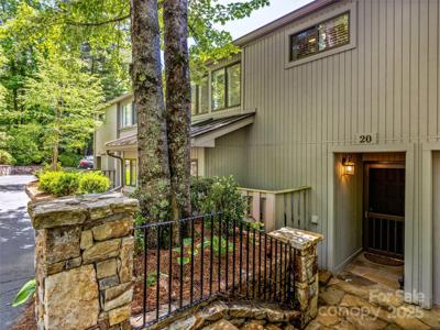 24 E Toxaway Shores Road