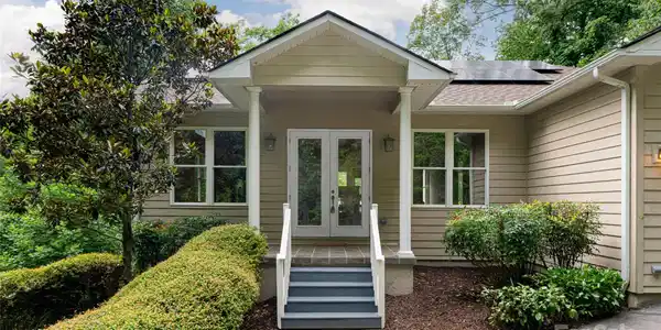15 Falcon Crest Drive