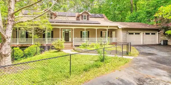 111 Sunny Ridge Drive