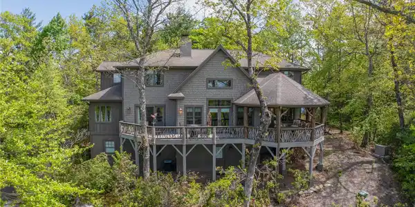 536 Hawk Mountain Road