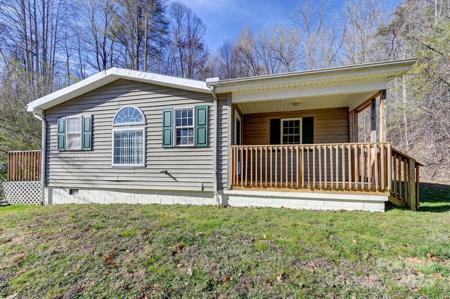 8033 US 25-70 Highway