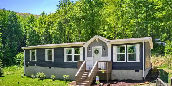 1205 Saunook Road