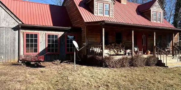 219 Rocking Horse Trail
