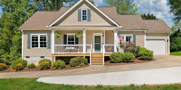 4 Greene Lane