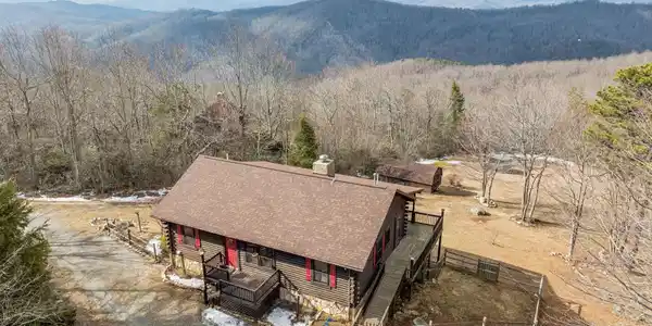 951 Pine Tree Road