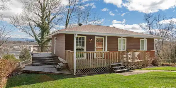 89 Stradley Mountain Road