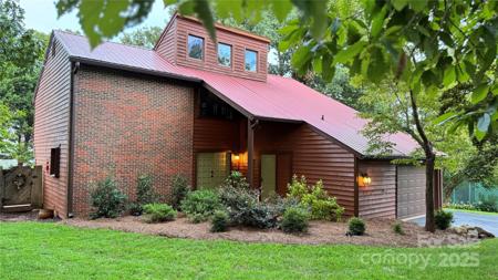 114 Rustic Hills Circle