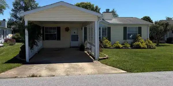 261 White Ash Circle