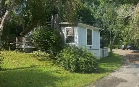 57 Twin Ponds Lane